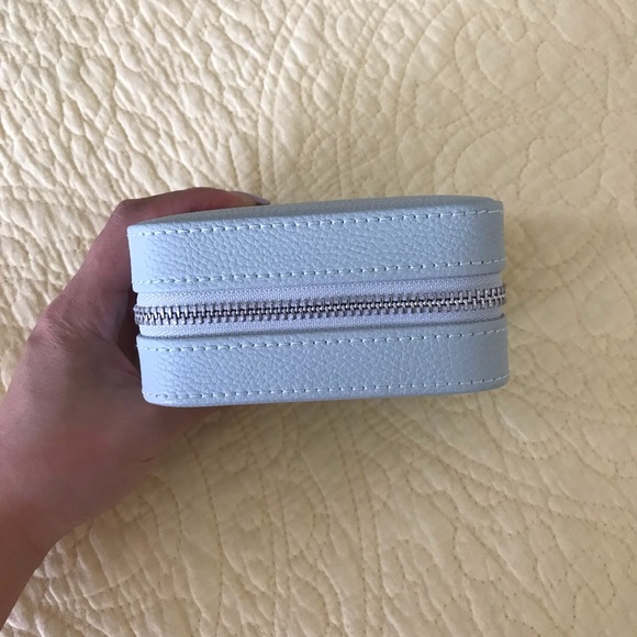 Mark & Graham Small Vegan Leather Travel Jewelry Case Aqua - Picture 4 of 9